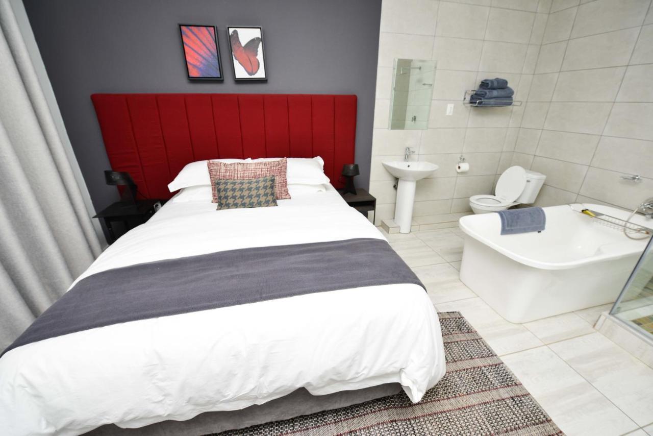 Serurubele Boutique Hotel Bosbokrand Luaran gambar