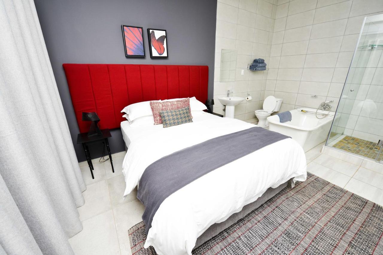 Serurubele Boutique Hotel Bosbokrand Luaran gambar